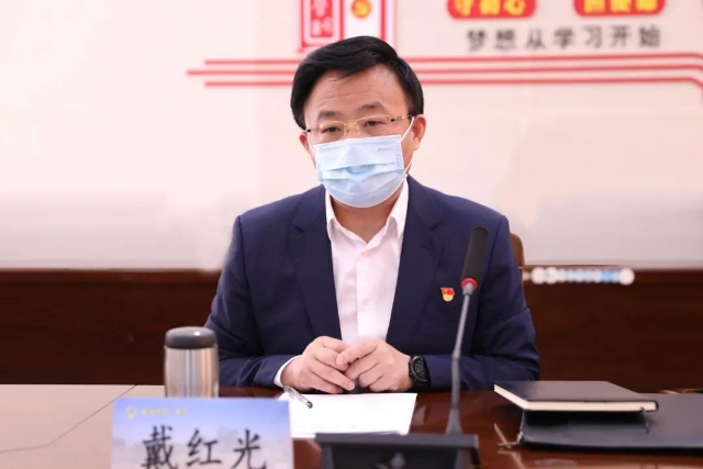 戴红光调研市一中高三教学工作